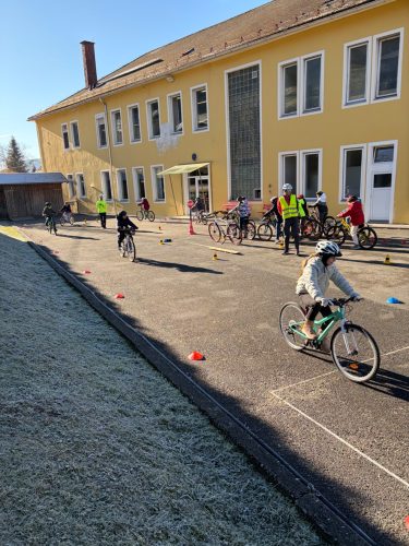 hdimg00fe30192eeb3780e1dbb085f2e65a