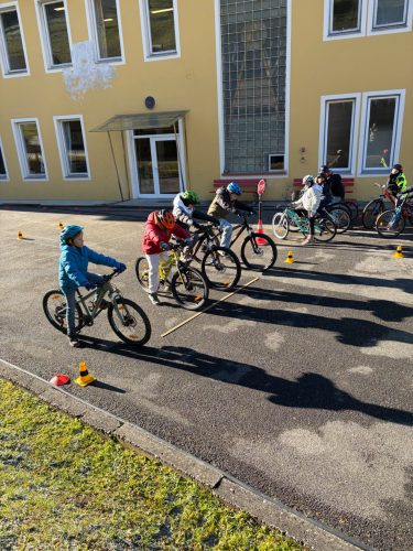 hdimg4de02a8d10e2d59f3383f2d0f25a4c