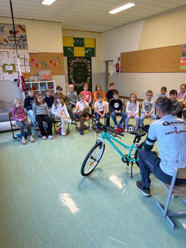 hdimgd17aa9bcf1a7138b01ec5358abe847