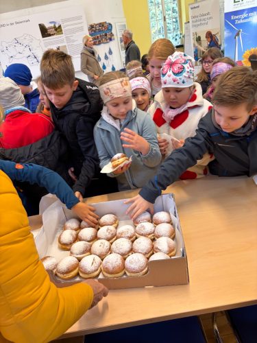 hdimgeffa6ec04334fb0ccbdb34b07eba35